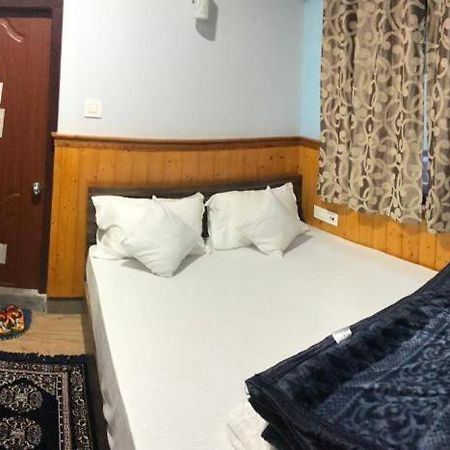 Tseten'S Inn Лачунг Экстерьер фото